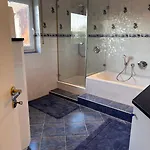 Klimatisierte Schöne 110 Qm Große Moderne Und Helle Apartment