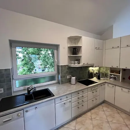 Klimatisierte Schoene 110 Qm Grosse Moderne Und Helle Appartamento *