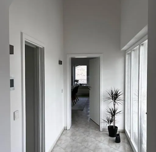 Klimatisierte Schoene 110 Qm Grosse Moderne Und Helle Appartamento *