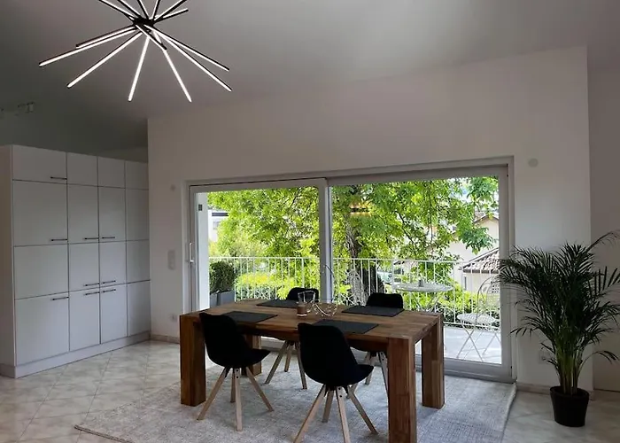 Klimatisierte Schoene 110 Qm Grosse Moderne Und Helle *